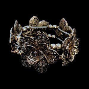 Vintage Gold-Tone Filigree Flower Stretch Bracelet –